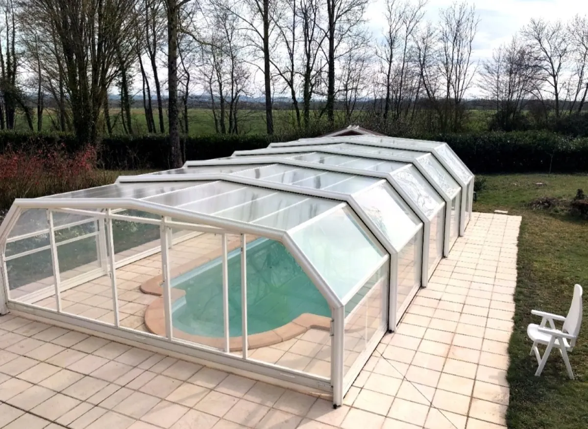 Abri de piscine sur mesure