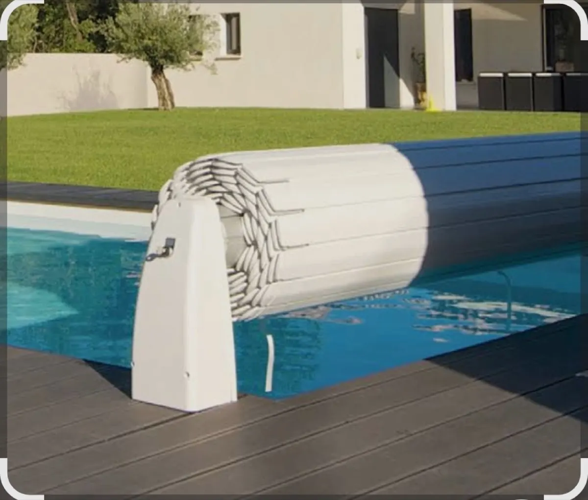 Couverture automatique de piscine